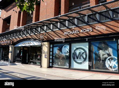 michael kors outlet south wharf.